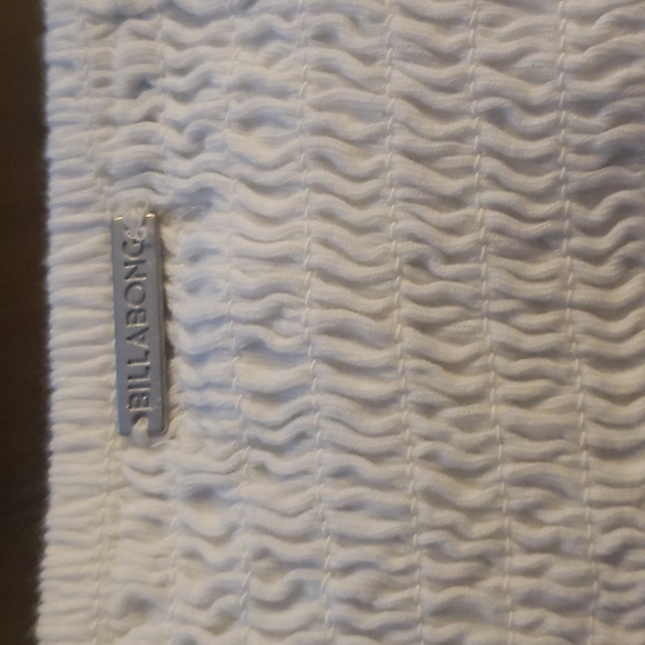 Billabong Tank Top - Picture 5 of 7